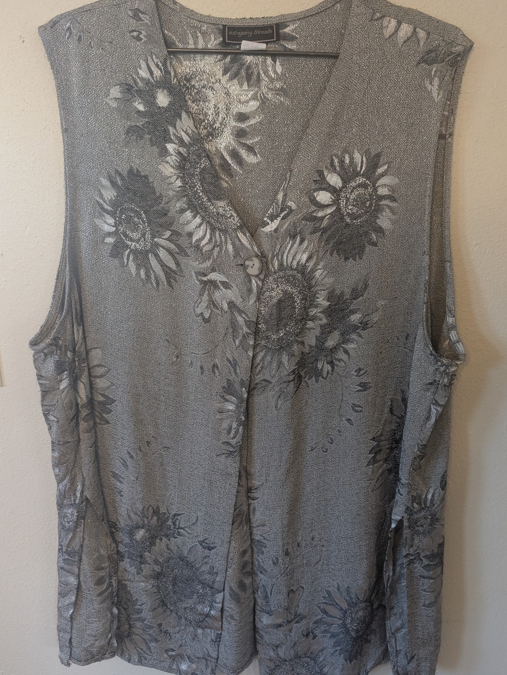 Intriguing Threads Sleeveless Gray Floral Button-Front Top Vest 2X